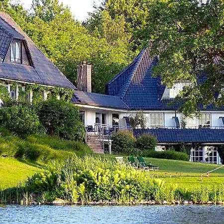 Seehotel Toepferhaus 4*