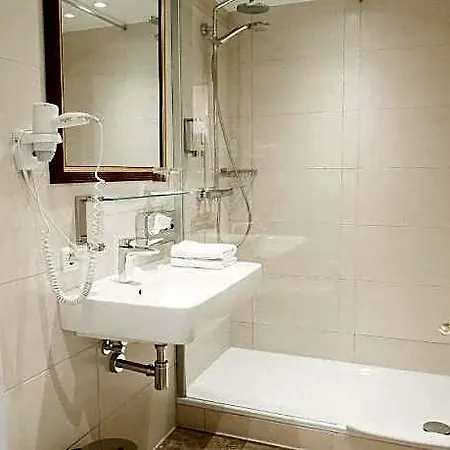 Seehotel Toepferhaus 4*