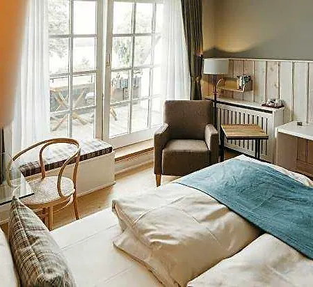 Seehotel Toepferhaus 4* רנדסבורג